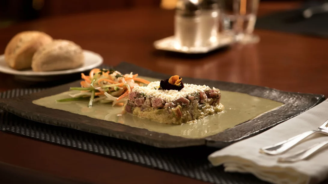 Tα αθηναϊκά εστιατόρια ξαναπαρλάρουν γαλλικά