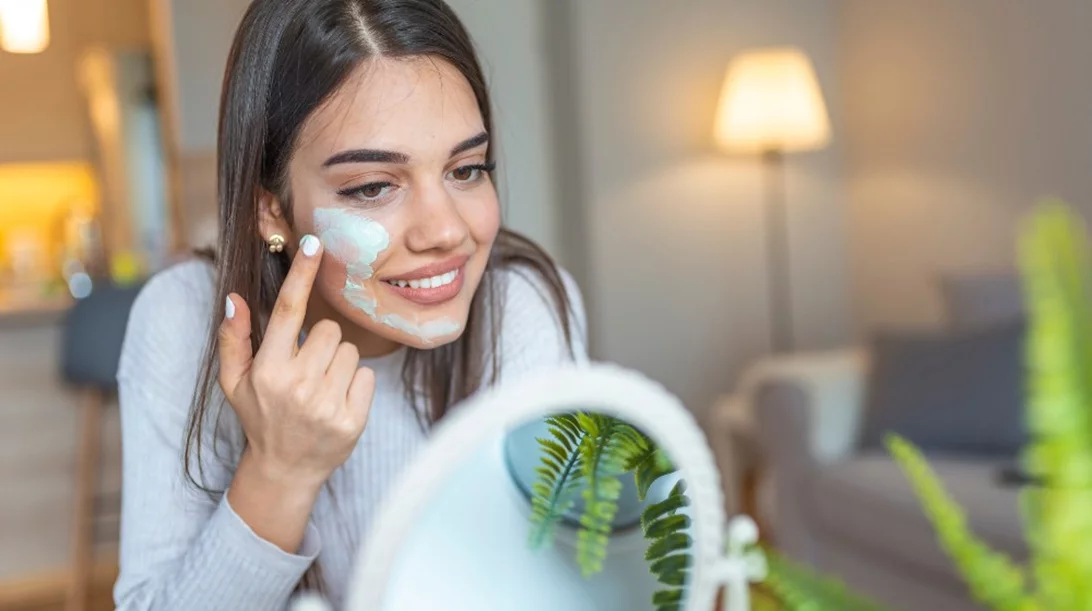 Μένουμε σπίτι και κάνουμε diy μάσκα με matcha  