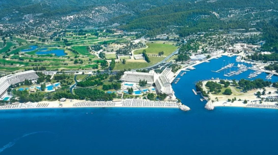 Το εμβληματικό Πόρτο Καρράς άλλαξε χέρια