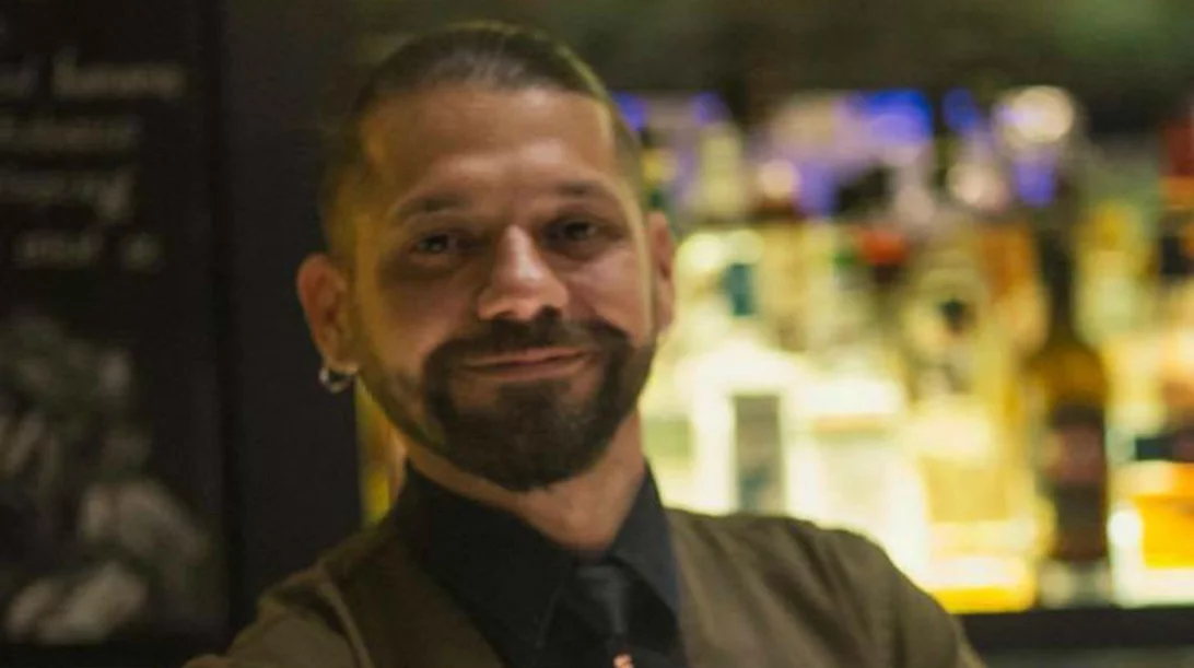 Homemade cocktail της ημέρας | «Pink Americano», του Θανάση Κουζιώκα