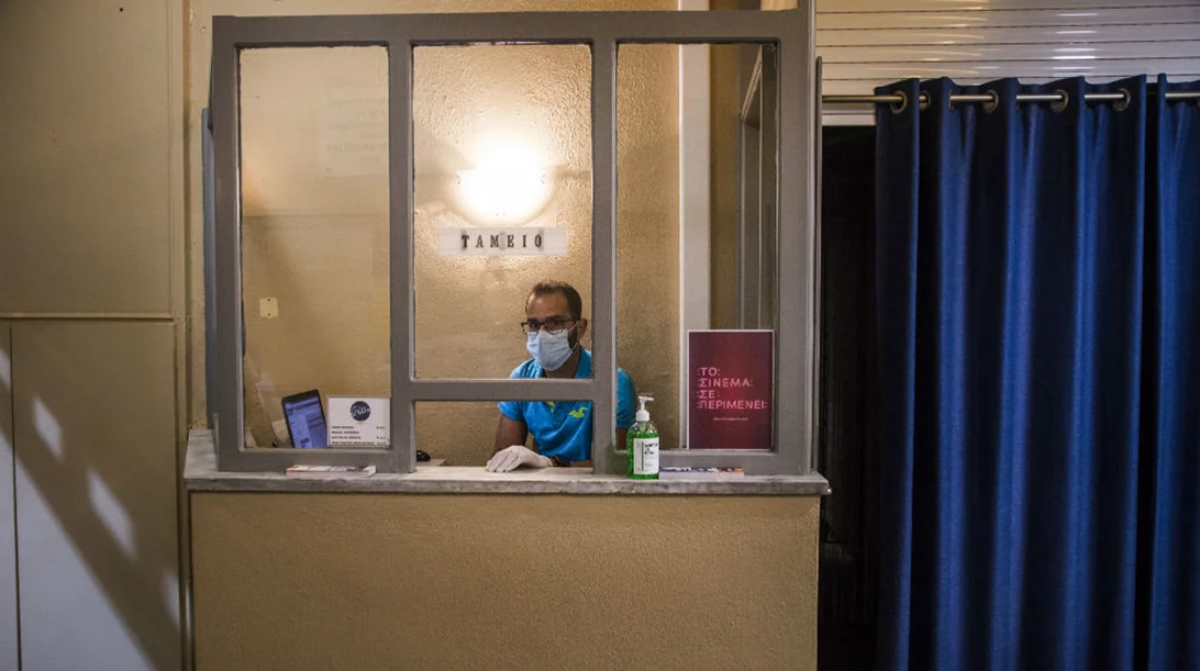 Εικόνες και εντυπώσεις από την πρώτη μέρα επαναλειτουργίας των θερινών σινεμά