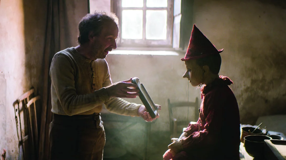 Οι χριστουγεννιάτικες προτάσεις της Cosmote TV