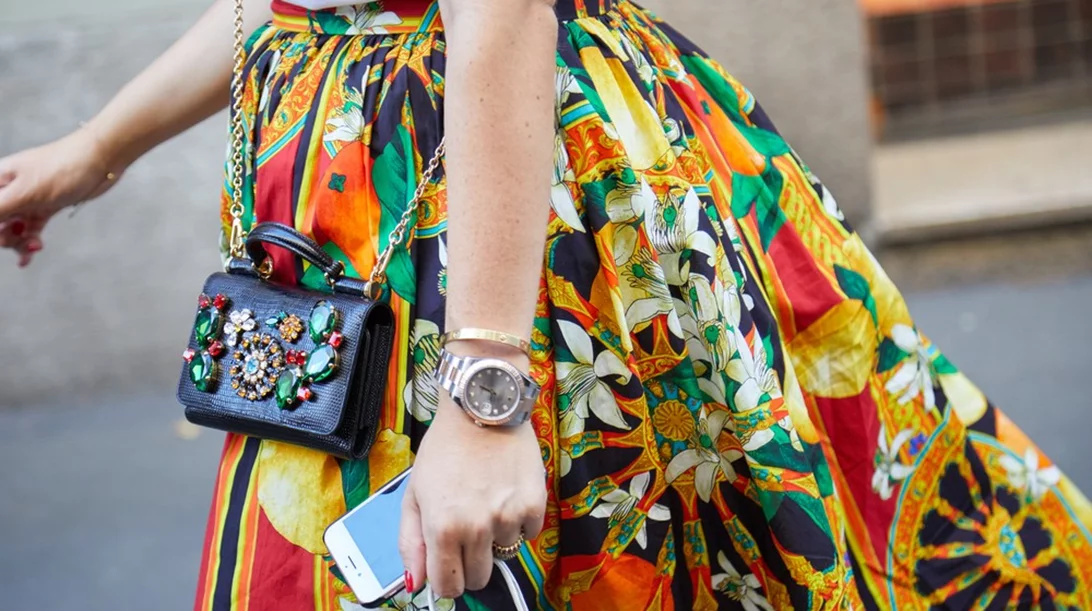 Χρειαζόμαστε ένα τσαντάκι για το κινητό (;) 