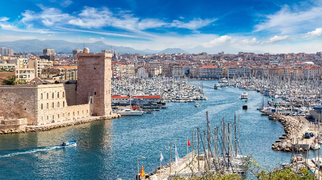 Βουτάμε στη μαρμίτα της Μασσαλίας