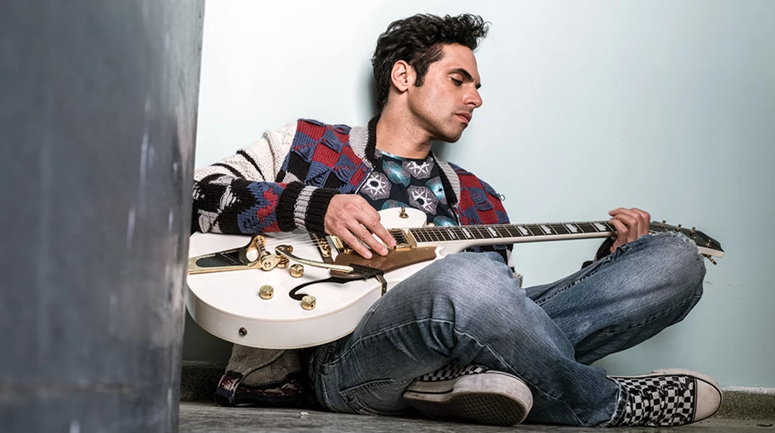 Ο Γιώργος Παπαγεωργίου είναι «Σχεδόν ενήλικας»