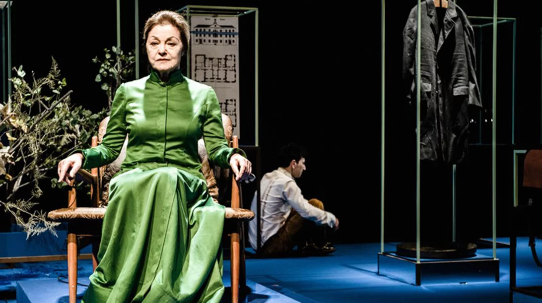 Γιατί αγαπάμε τόσο τον Ίψεν;