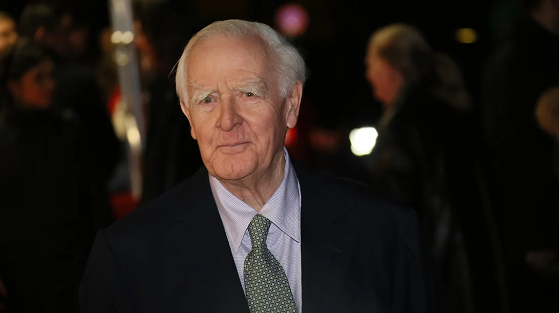 Έφυγε από τη ζωή ο διάσημος συγγραφέας Τζον Λε Καρέ