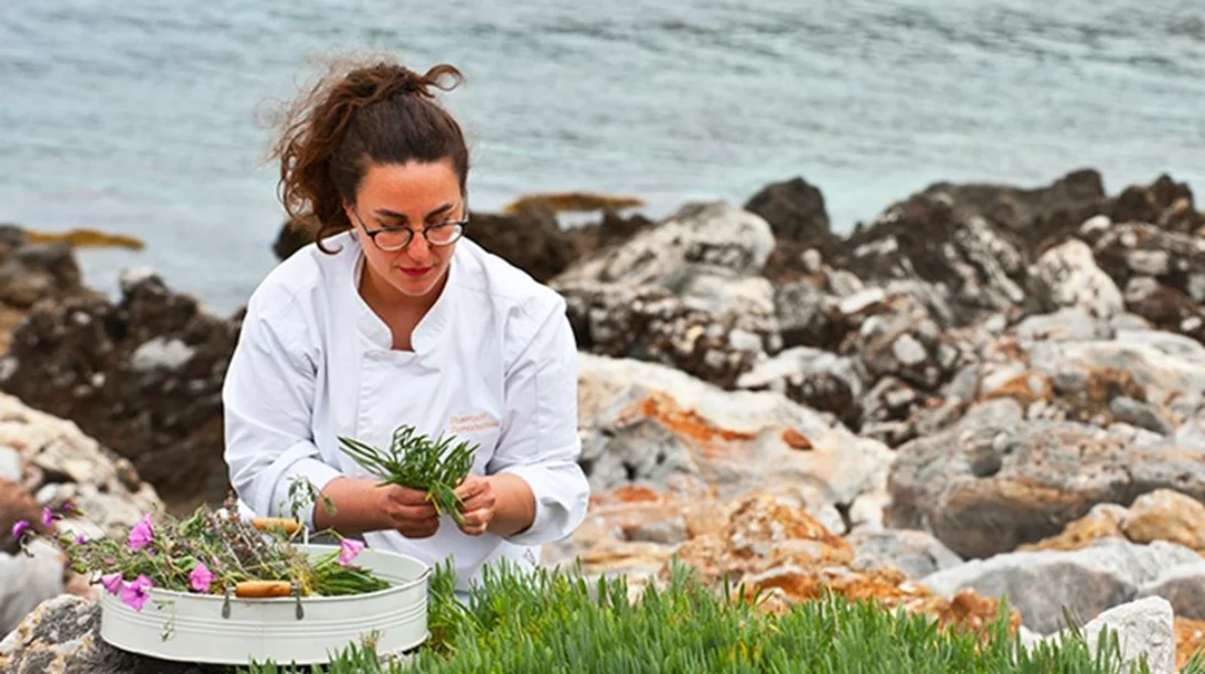 Η Σταυριανή Ζερβακάκου… a bord de l' "Aspasia"
