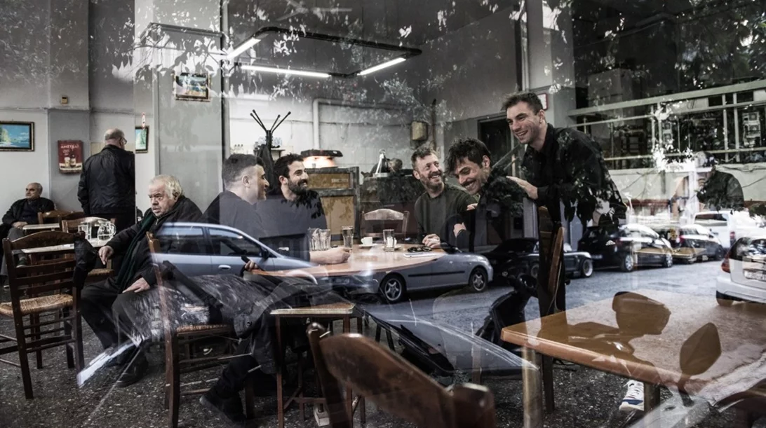 Ο «Αίαντας» παίζει τάβλι στην Πειραιώς 260