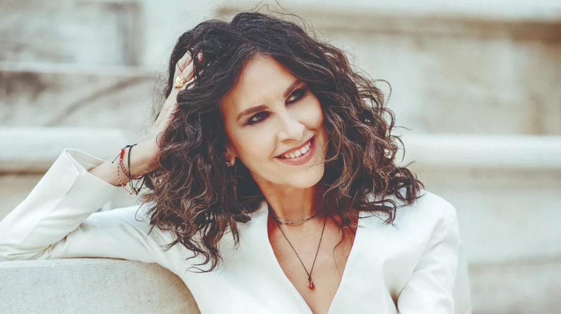 5 αγαπημένα τραγούδια της Ελευθερίας Αρβανιτάκη που γεννήθηκε σαν σήμερα (17/10)