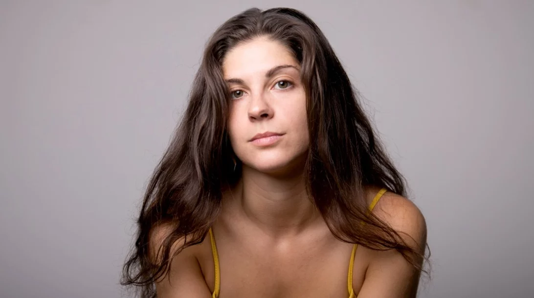 Αποκλειστικό: Ποιο είναι το νέο θεατρικό της Ηρώς Μπέζου που έρχεται το 2025 στο Θέατρο Τέχνης;