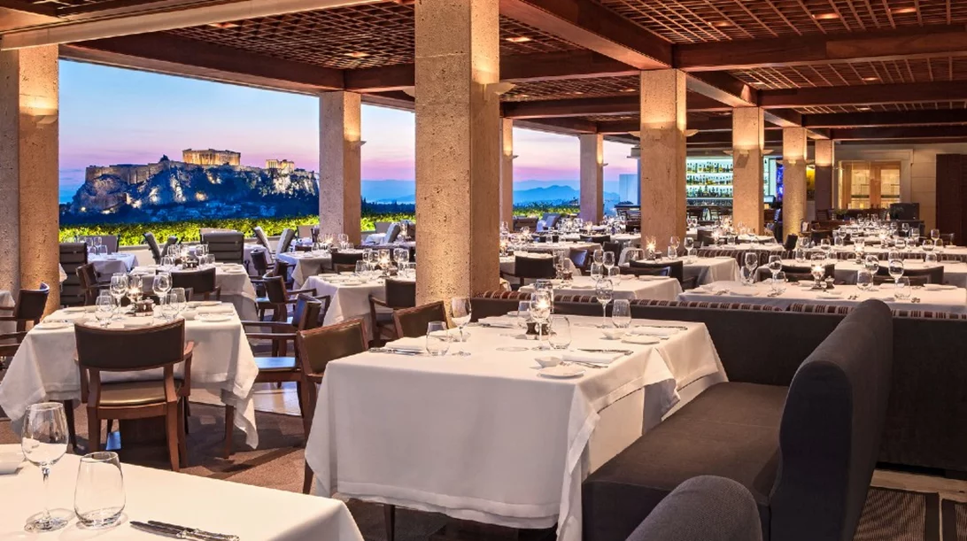 "GB Roof": Παράταση καλοκαιριού με φίνες γεύσεις