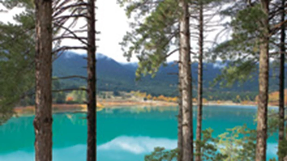 Road trip με βάση τον Φενεό   