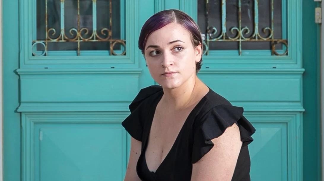 Ευαγγελία Γατσωτή: Πολλές φορές λένε στη γενιά μου ότι η αμφισβήτηση προβληματικών "αξιών" είναι "βεβηλωτικές νεοτερίλες"