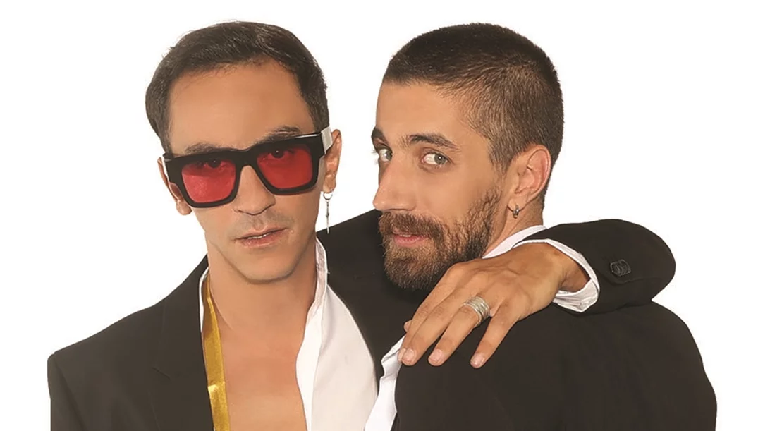 Η "Μαύρη σαμπούκα" γίνεται Grande και επιστρέφει για καλοκαίρι