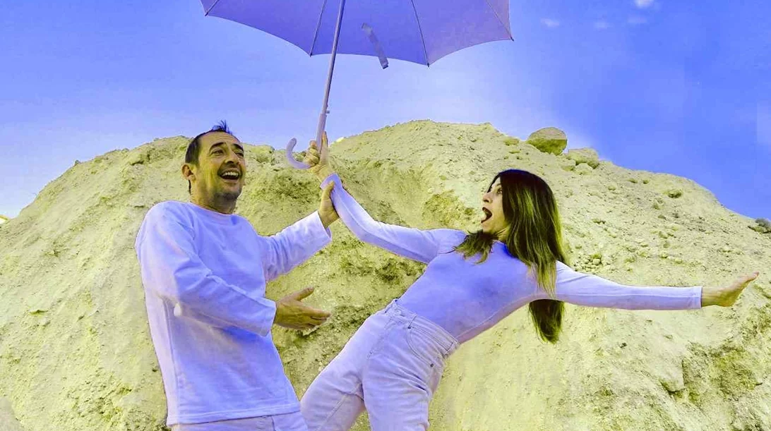 Συνεχίζονται με επιτυχία οι "Ευτυχισμένες Μέρες" του Σάμουελ Μπέκετ στο θέατρο Olvio