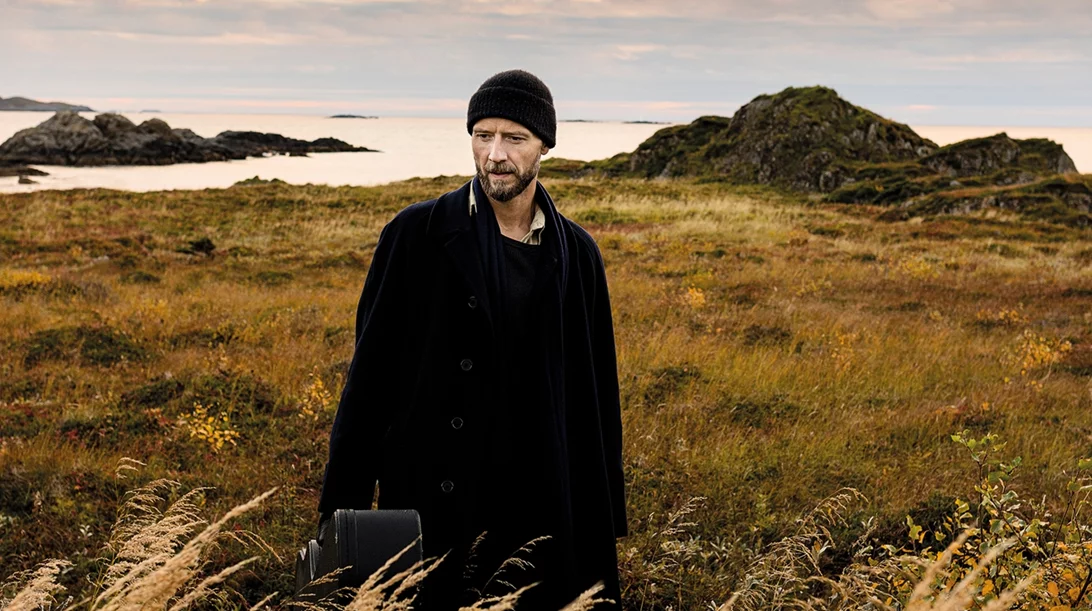 Sivert Hoyem, θα γράψεις ποτέ τραγούδι στα Νορβηγικά;