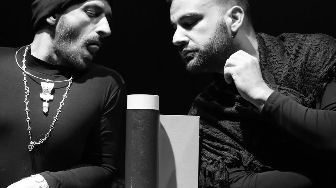 Το "Σχολείο της ανυπακοής" του Πάκο Μπέθερα στο θέατρο Φούρνος