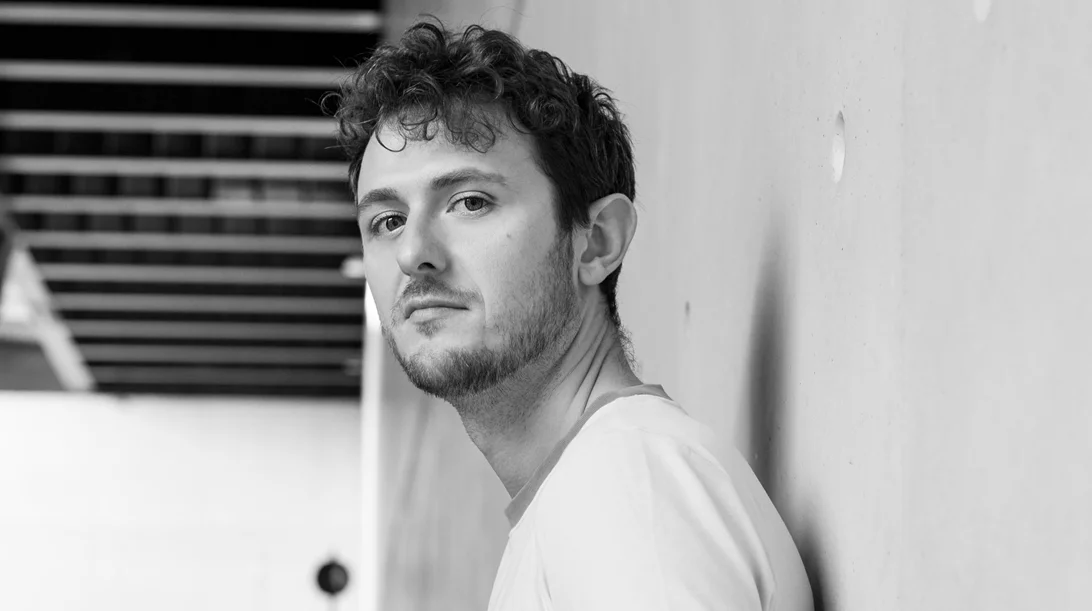 Αλέξανδρος Ραπτοτάσιος με αφορμή την παράσταση "Vanya": "Έχουμε ευθύνη για το τι επιλέγουμε να δούμε στο θέατρο, τι καταναλώνουμε, τι ψηφίζουμε"