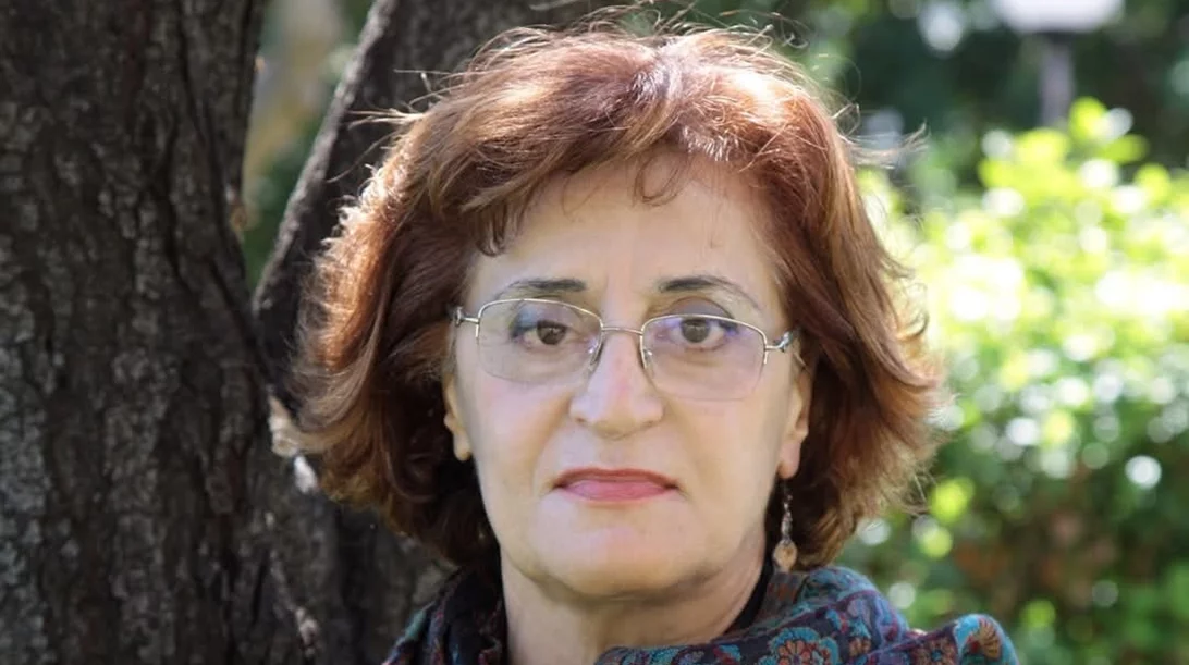 Εβδομάδα Ποίησης στο Αθηνόραμα: Η Δήμητρα Χριστοδούλου απαντά σε 10 ερωτήσεις