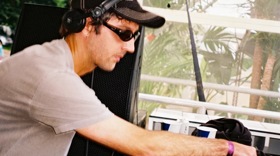 O Tornado Wallace πρωταγωνιστής του επόμενου Needless Clubnight