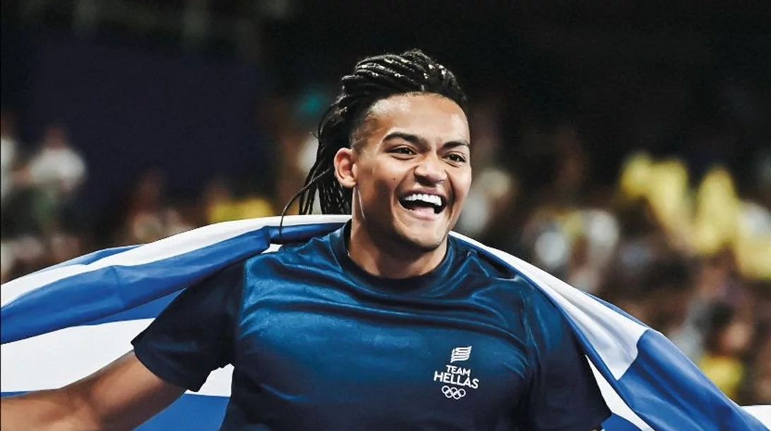 Ο "ιπτάμενος" Εμμανουήλ Καραλής έγινε βιβλίο