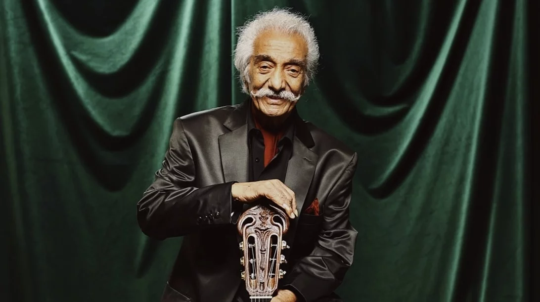 Το θέατρο Παλλάς υποδέχεται τον Κώστα Χατζή για μία μοναδική συναυλία