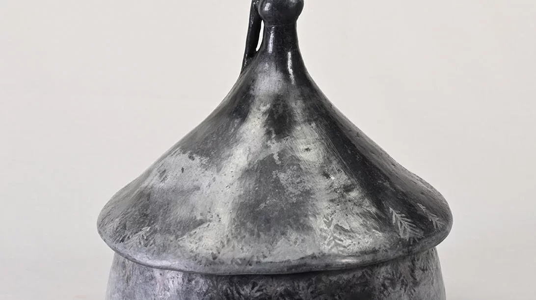 Τα "Κεραμικά Κοσμήματα" της Καρμέλας Ιατροπούλου στο Μουσείο Μπενάκη