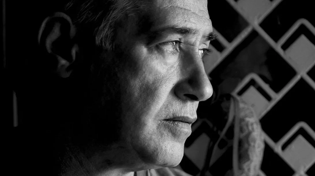 Τα "Αινίγματα" του Παντελή Θαλασσινού στον Σταυρό του Νότου