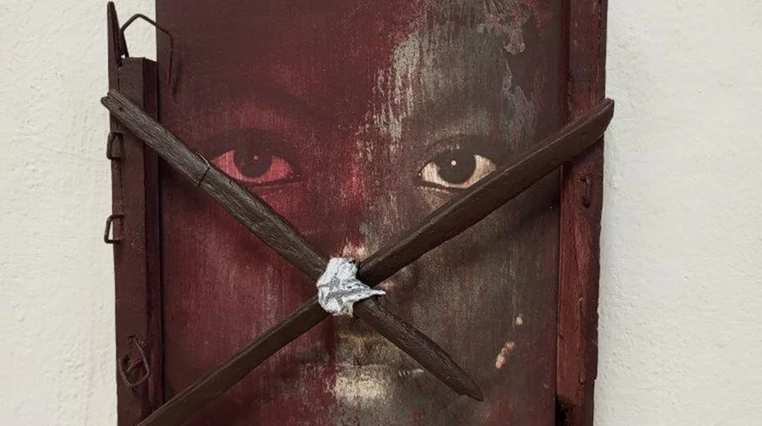 "Στον δρόμο της αναζήτησης": Παράξενα έργα τέχνης μέσα στο Art project space