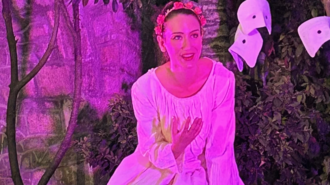 "Six women in greek tragedy": Υπαίθρια παράσταση & έκθεση μάσκας στον κήπο του Μουσείου Ιστορίας Πανεπιστημίου Αθηνών