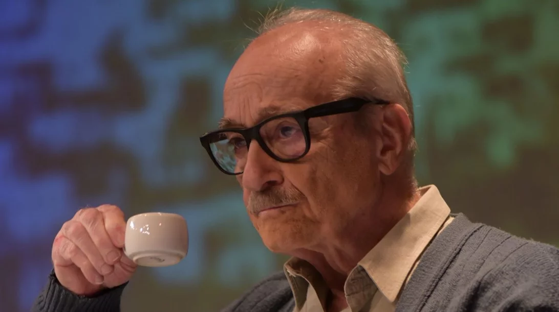 Παράταση της παράστασης "Εγώ ο Μάρκος Βαμβακάρης" στο Θέατρο Στοά