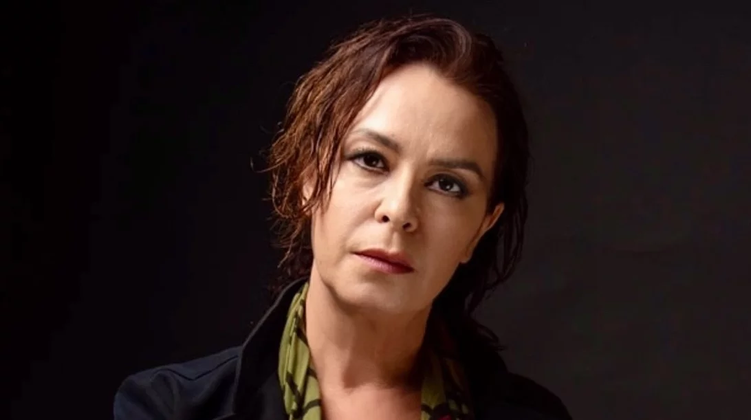 Η Αναστασία Παπαστάθη σκηνοθετεί τους "Βρικόλακες"