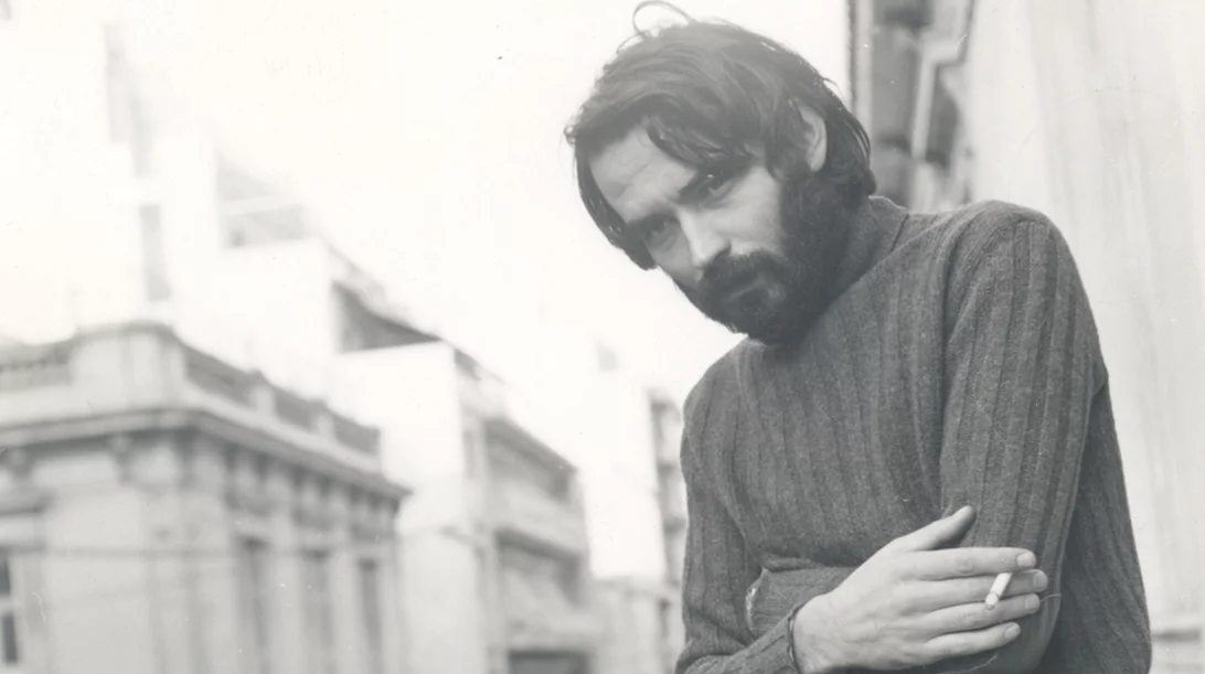 Ένα must-see αφιέρωμα για τον σκηνοθέτη Λάκη Παπαστάθη στην Ταινιοθήκη