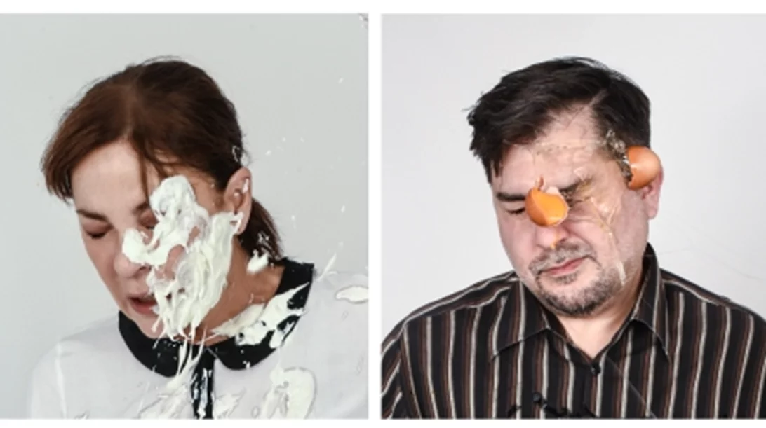 Ο Ένκε Φεζολλάρι μάχεται για "Democracy"