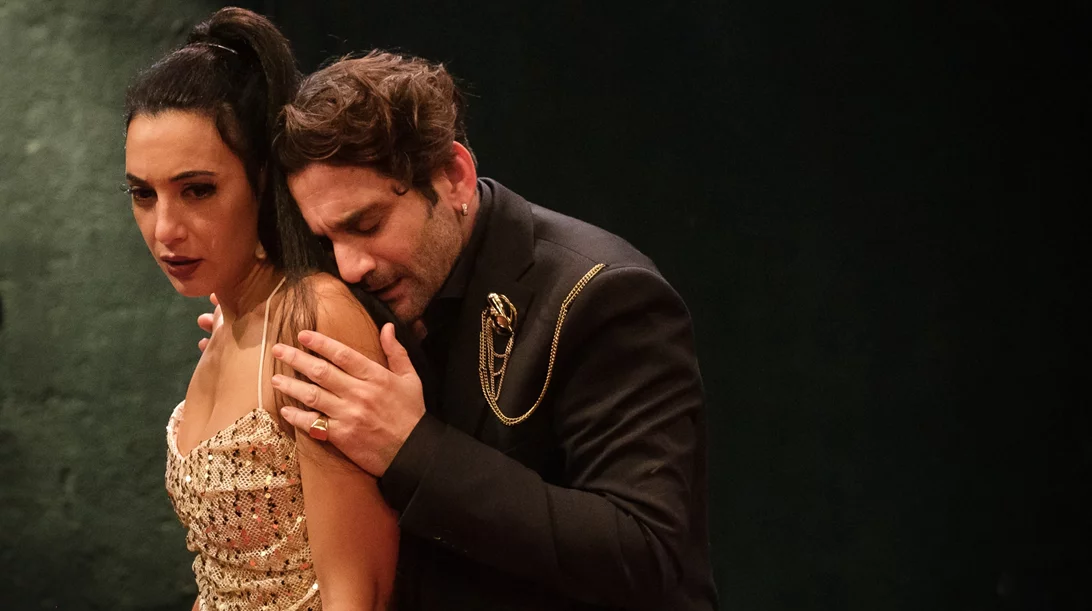 Ευγενία Σαμαρά: "Η αίσθηση ασφάλειας και η ανάγκη μας για αγάπη οδηγούν τα πράγματα"