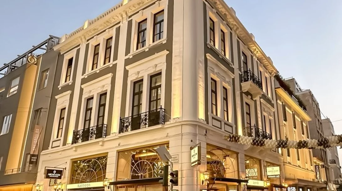 Το "Athens Icon" προσφέρει μια νέα και γοητευτική εικόνα της Αθήνας