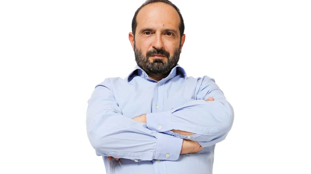 Ο Μάνος Βουλαρινός φέρνει τη "Μεγάλη αρπαχτή" στο Παλλάς