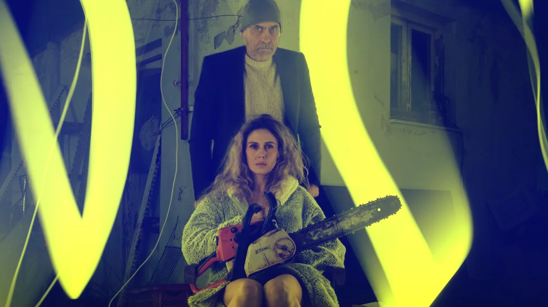 Ένα διαρκές "so fucking what" στο έργο του Ουελμπέκ που ανεβάζουν οι Εlephas Tiliensis