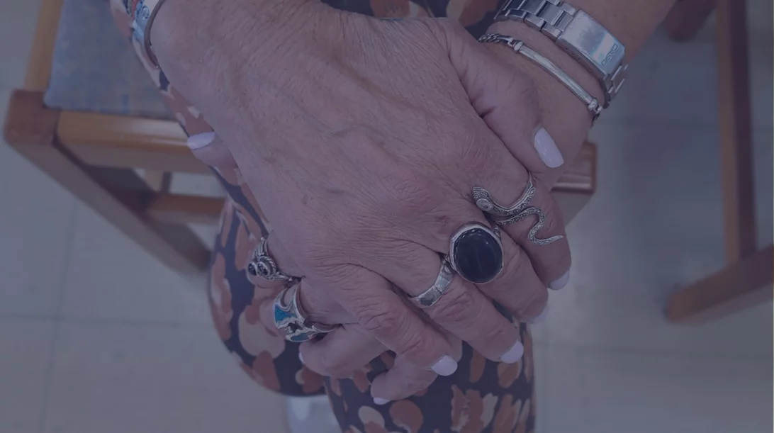 Τι ιστορίες έχουν να μας πουν 12 γυναίκες άνω των 60 ετών;