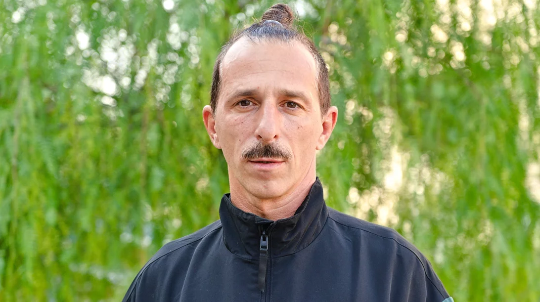 Σπύρος Κουβαράς: "Εχθρός της τέχνης είναι η μαζική κουλτούρα και η "τηλεορασικοποίηση" των παραστατικών τεχνών""