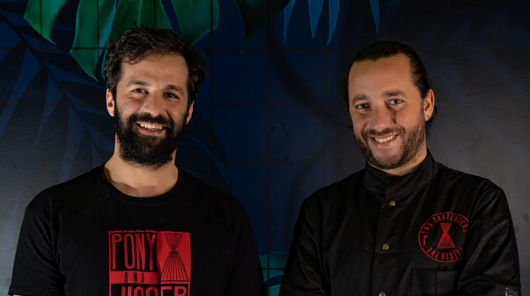 O Γιάννης Πέτρος Πετρής μας παρουσιάζει την Pony and Jigger