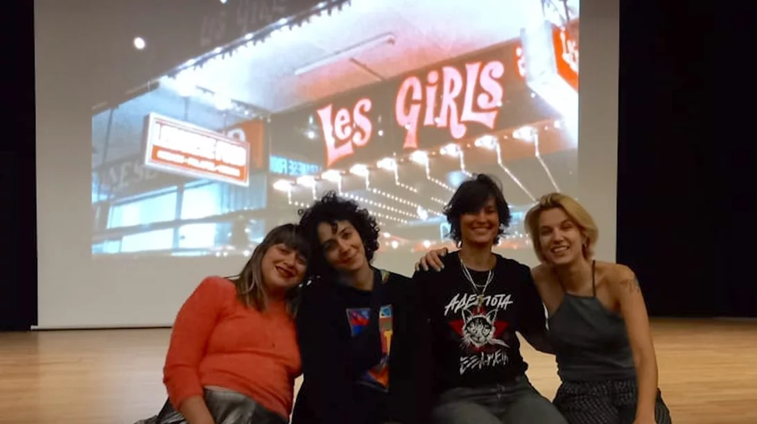 Η ομάδα Νιόνια Φιλμς θέλει ένα ανοιχτό αρχείο κουήρ φεμινιστικού σινεμά στην Ελλάδα