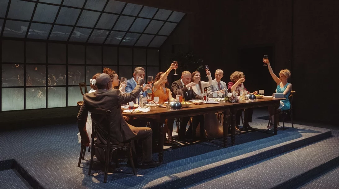 Νέες φωτογραφίες από την παράσταση του Βαγγέλη Θεοδωρόπουλου "Μέχρι να σβήσουν τ’ άστρα"