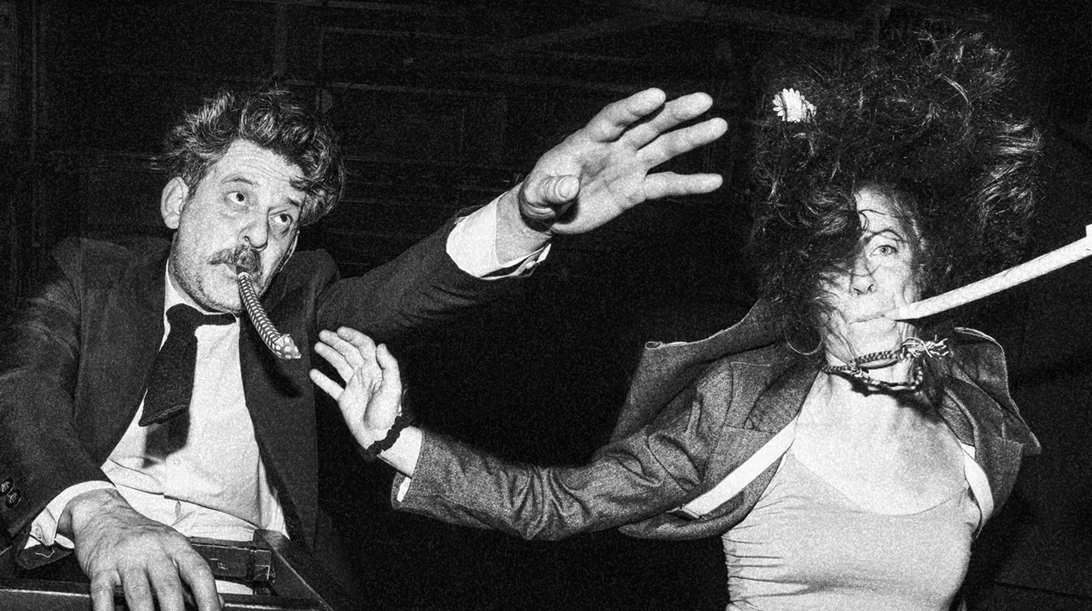 Γιάννος Περλέγκας - "κι όμΩς κινείται" ξανά μαζί στη "Δύναμη της συνήθειας" του Τόμας Μπέρνχαρντ