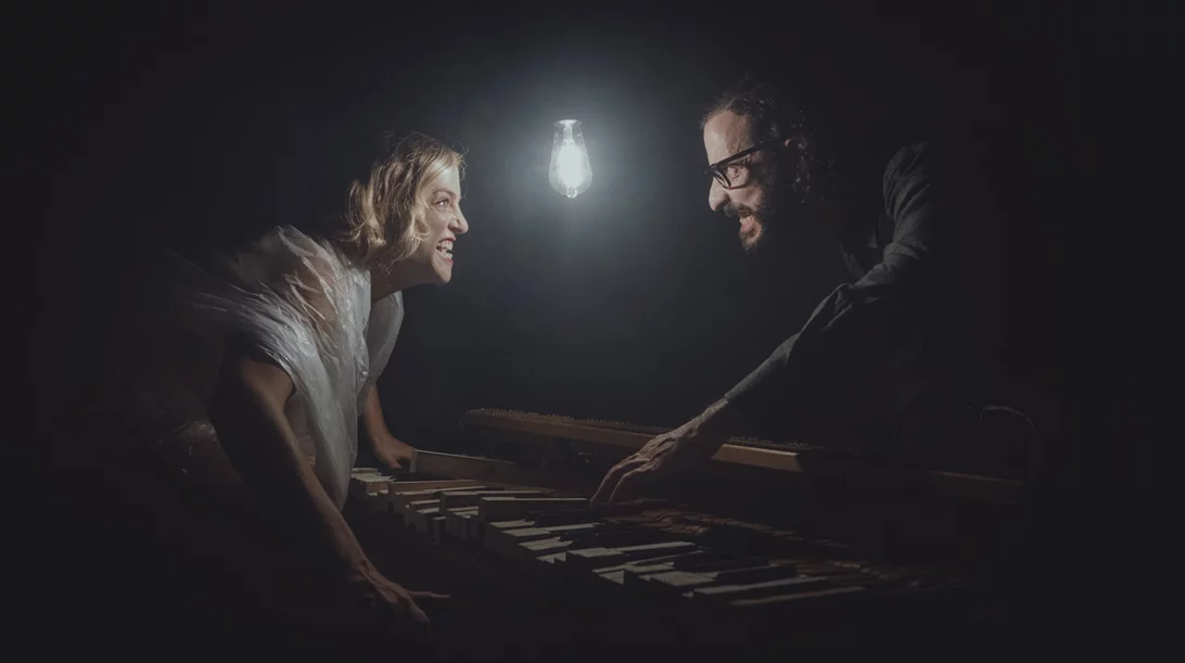 Σύγχρονη ανάγνωση της "Ημερης του Ντοστογιέφσκι" από τον Γιάννη Νταλιάνη