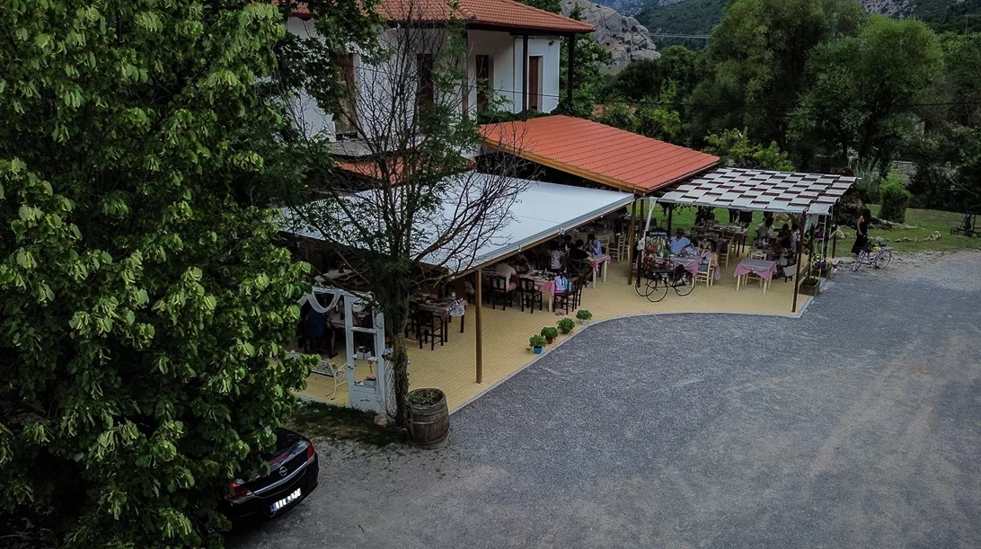 "Το Σπίτι της Μαριώς", Καλάβρυτα: Πάσχα με τις παραδοσιακές γεύσεις της Αχαϊκής γης και παράδοσης στο πιάτο