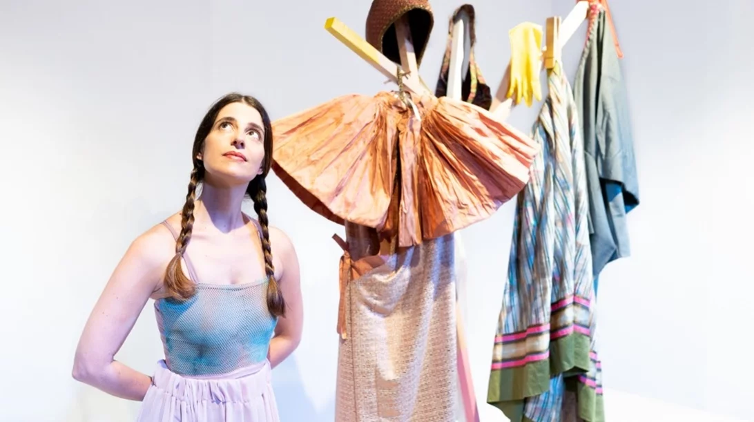 Το παιδικό βιβλίο "Η βασίλισσα των πάντων" που έγινε παράσταση στο Μέγαρο