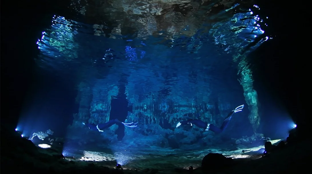 "Το Γραφείο των Υδάτινων Κοινών": Το Atopos διερευνά τη σχέση νερού-σώματος