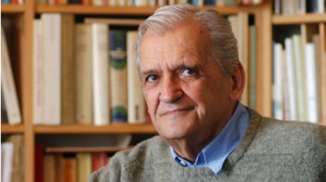 Ο ποιητής Τίτος Πατρίκιος έγινε επίτιμος Ακαδημαϊκός